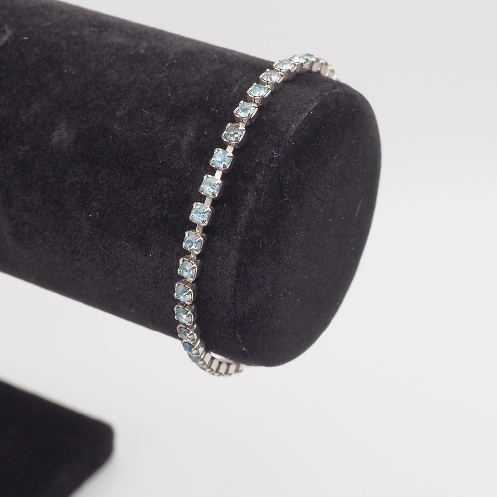 Vintage Tennis Bracelet 6.75 Light Blue Rhinestone Round Prong Set Silver Tone